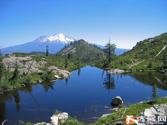 全球七座你一定要去征服的山峰